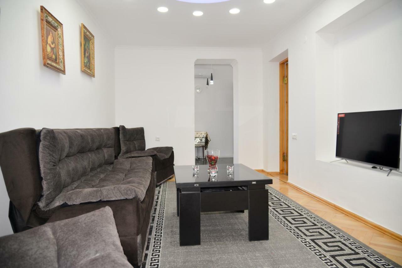 Anastasia Apartment Koutaïssi Extérieur photo