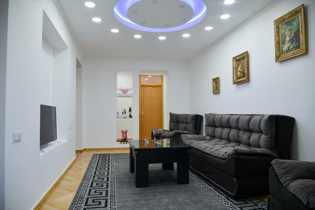 Anastasia Apartment Koutaïssi Extérieur photo